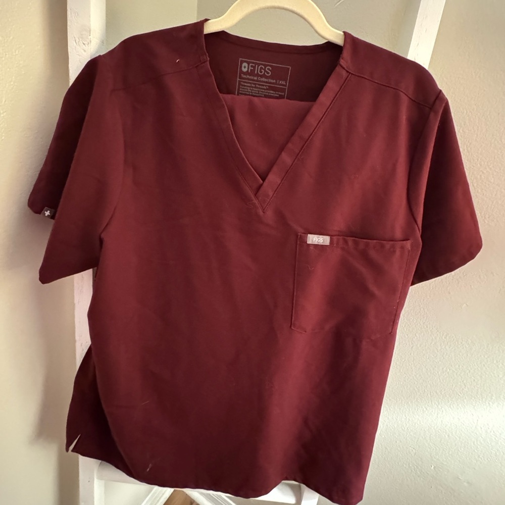 Figs Burgundy Scrub Top